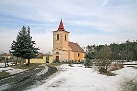 Kostel Nejsvětější Trojice v obci Lipec.jpg