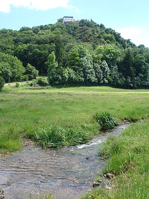 La Roche (rivière) et Larochemillay.JPG