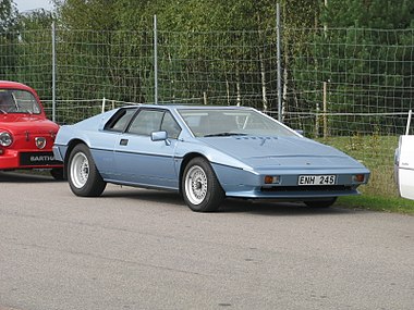 Lotus Esprit (15286926630).jpg