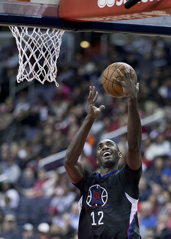 Mbah a Moute with the Los Angeles Clippers in 2016