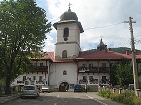Mănăstirea Agapia.jpg