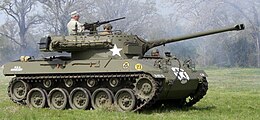 M18 hellcat lado.jpg