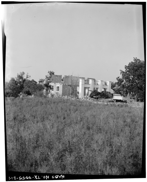 File:MAIN HOUSE, DISTANT VIEW OF SOUTHWEST CORNER - McLane-Hafner Ranch, Main House, Concho, Concho County, TX HABS TEX,48-CONC.V,2A-1.tif