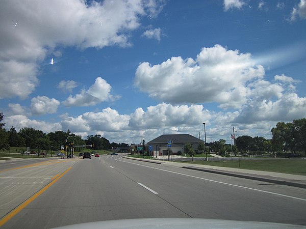 Intersection with MN 15 in Hutchinson