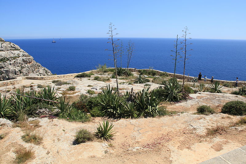 File:Malta - Zurrieq - Triq Wied iz-Zurrieq - Promenade ta' Wied Babu 02 ies.jpg