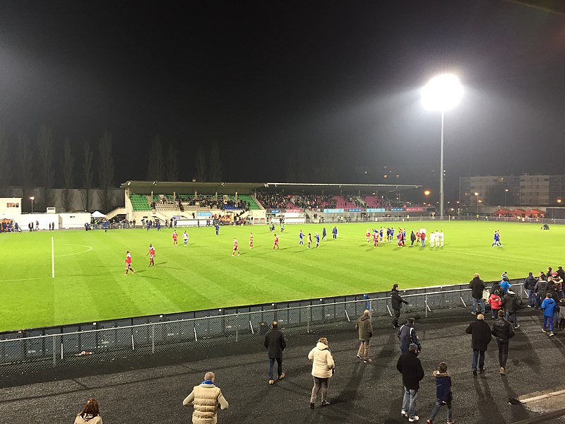 File:Match Football FBBP01 x US Créteil Lusitanos - Stade Marcel Verchère - Bourg-en-Bresse (FR01) - 2016-01-08 - 8.jpg