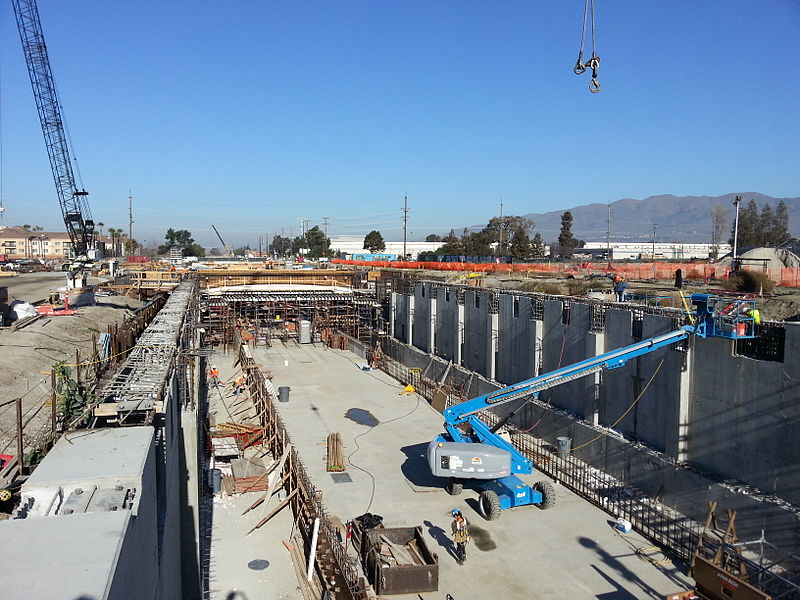 File:Milpitas BART Construction January 2015.jpg