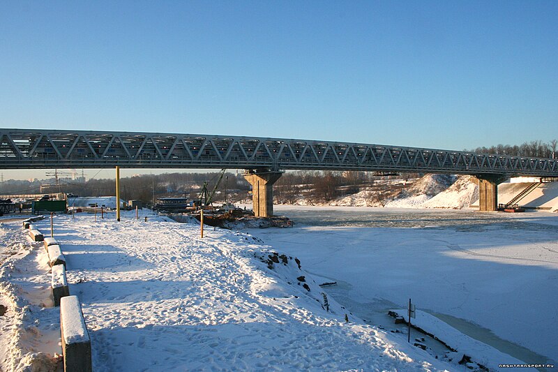 File:Mitino metro bridge over river in snow.jpg