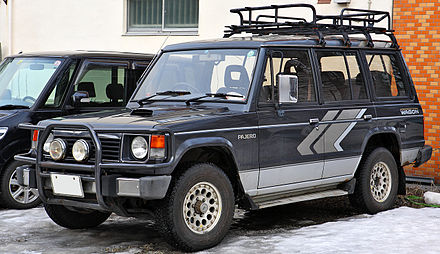 Мицубиси паджеро 1 поколение. Мицубиси Паджеро 1. Mitsubishi Pajero 1 поколение. Mitsubishi Pajero 1982. Mitsubishi Pajero 1 первого поколения.