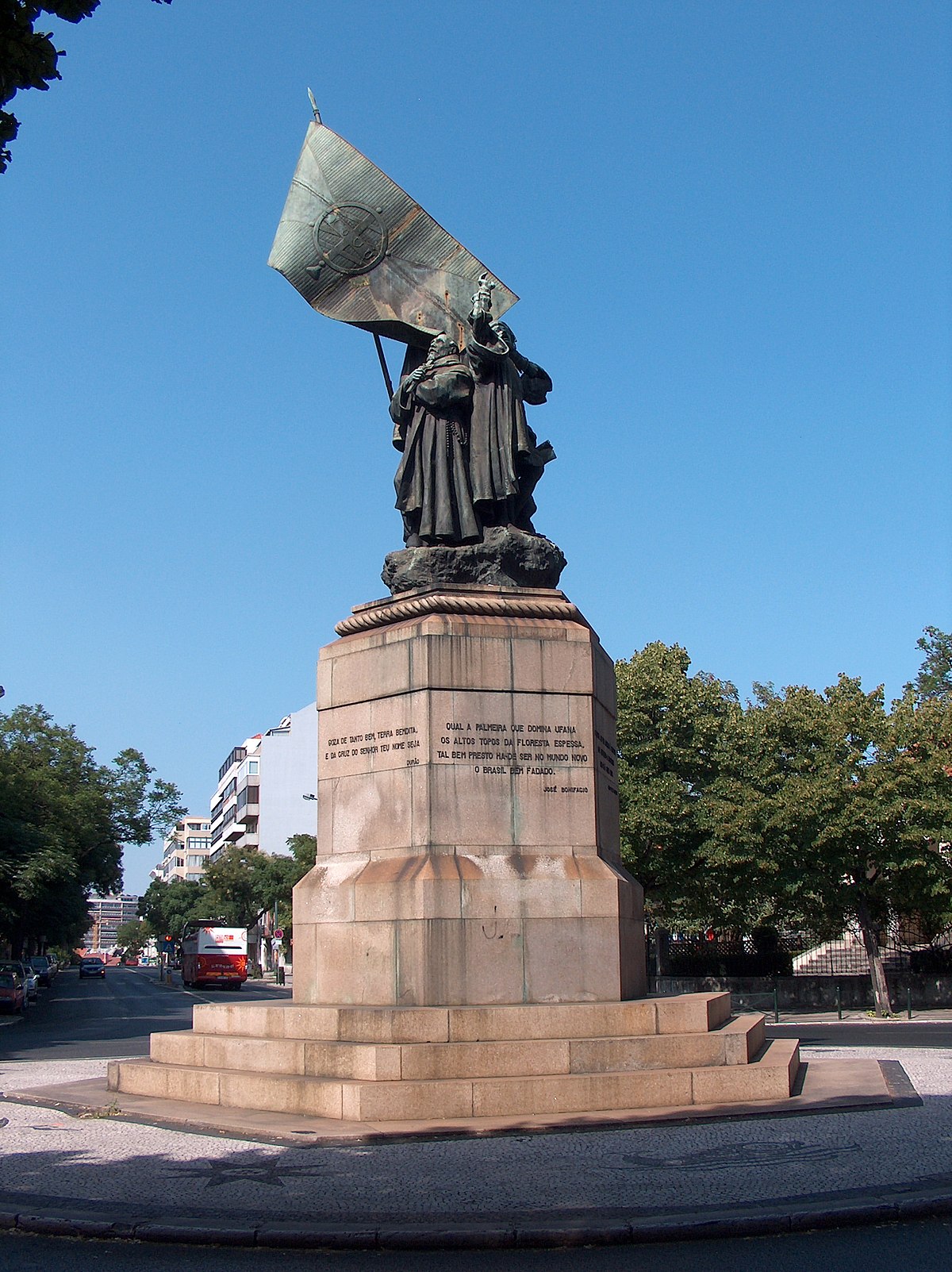 File:Monumento a Pedro Álvares Cabral - Lisboa - Portugal (29508851384).jpg  - Wikimedia Commons