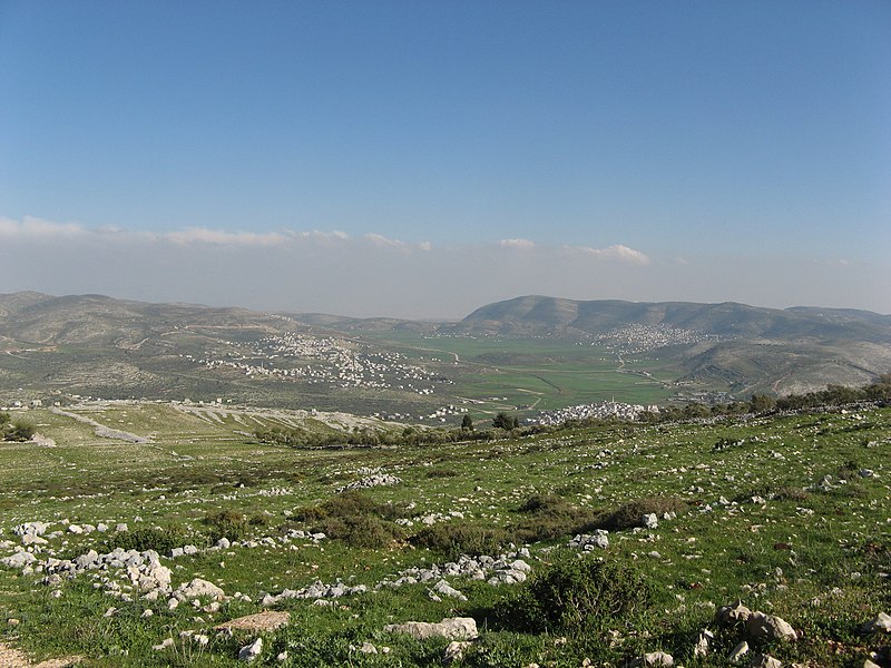 File:Mount ebal, near nablus 5.jpg