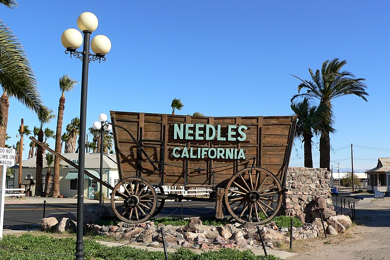 800px-Needles_California_2.jpg