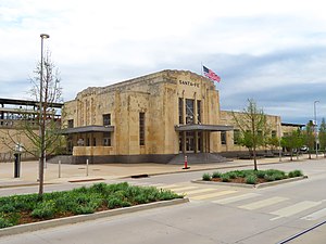 Oklahoma City Santa Fe Depot and Amtrak station from NW in 2022.jpg