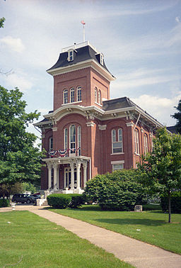 Old Iroquois County Courthouse.jpg