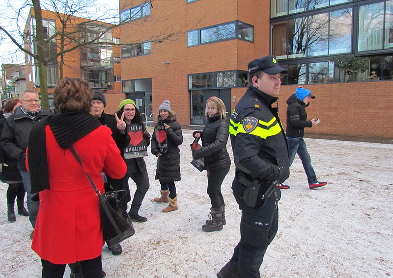 File:PEGIDA-demonstratie Apeldoorn (4).jpg