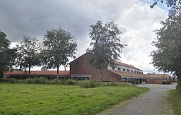 Bov Rådhus i Padborg, set fra Kirkestien