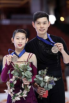 Peng Cheng and Jin Yang at the 2019 Four Continents Championships - Awarding ceremony.jpg