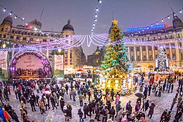 Piazza Università durante il periodo di Natale