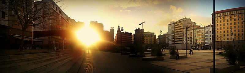 File:Plaza de España - panoramio (7).jpg