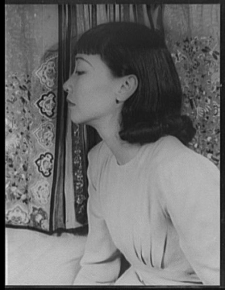 File:Portrait of Anna May Wong LCCN2004663760.jpg