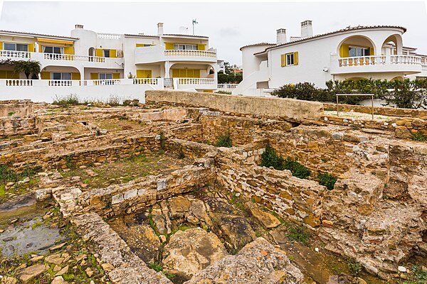 Roman baths at Praia da Luz, Lagos