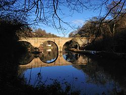 Prebends Bridge, Durham in Winter, December 2012.jpg