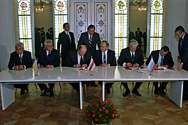 270px RIAN archive 848095 Signing the Agreement to eliminate the USSR and establish the Commonwealth of Independent States