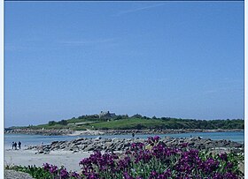 Insula Sieck văzută de pe plaja Dossen