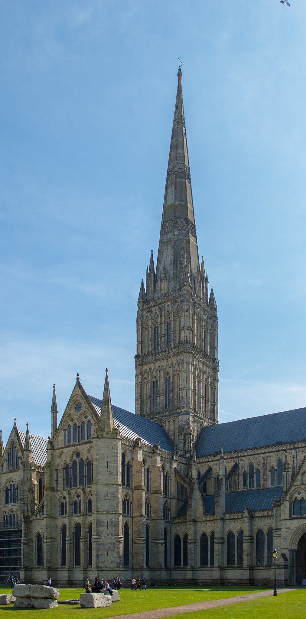 File:Salisbury Cathedral, Crossing Tower, Wiltshire.jpg - Wikimedia 