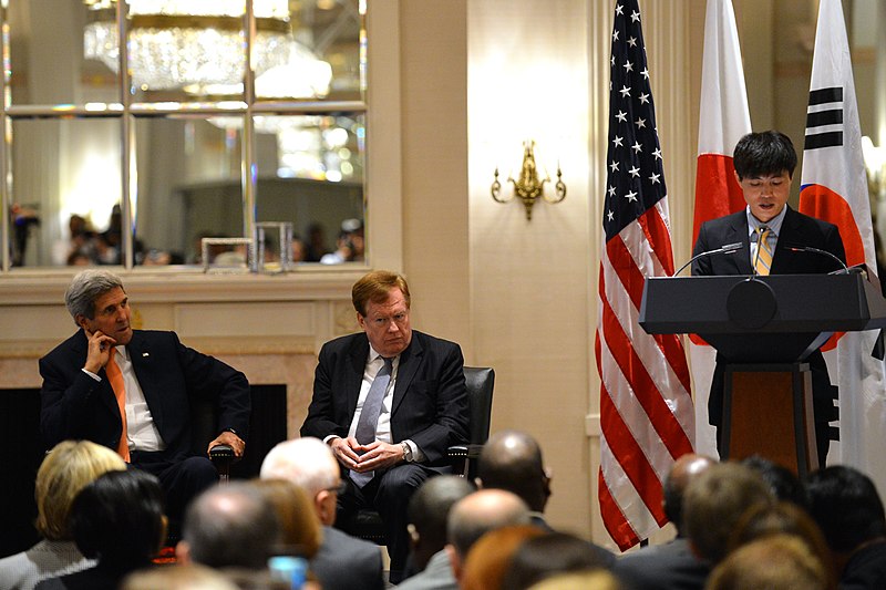 File:Secretary Kerry Listens to North Korean Human Rights Activist.jpg