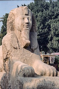 English: Sphinx - smiling pharaoh, Memphis / Polski: Sfinks - uśmiechnięty faraon, Memfis