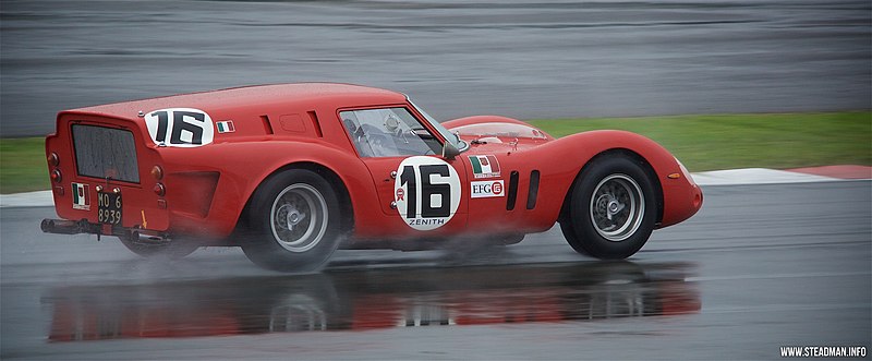 File:Silverstone Classic - Ferrari 250 GT "Breadvan" (19411658833).jpg