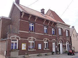 The town hall in Sommaing