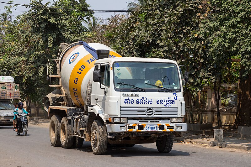 File:SsangYong cement mixer truck in Battambang.jpg