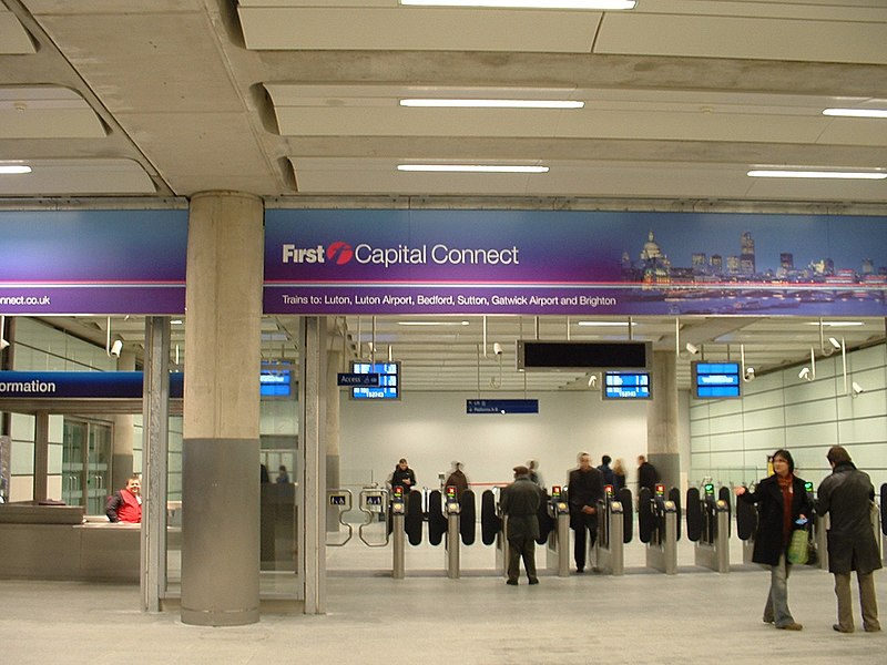 File:St Pancras Thameslink entrance.JPG