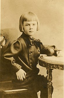 Stage juvenile Raymond Hackett (SAYRE 3441).jpg