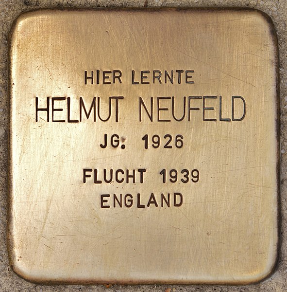 File:Stolperstein für Helmut Neufeld 2 (Graz).jpg