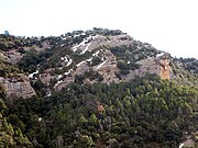 TOSSAL DE L'ÀLIGA I LA TRONA (a la dreta)