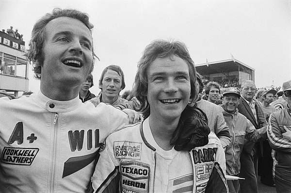 Barry Sheene (pictured in Assen next to Wil Hartog) became the 1977 500cc world champion