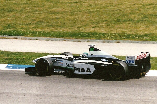 Takagi driving for Tyrrell at the 1998 Spanish Grand Prix.
