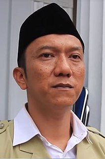 Teuku Rifnu Wikana Indonesian actor of Acehnese descent (born 1980)