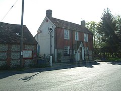 Sininen pallo, Asheridge - geograph.org.uk - 164444.jpg