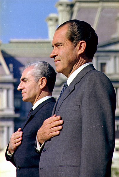 File:The Shah of Iran and President Nixon - NARA - 194301.jpg