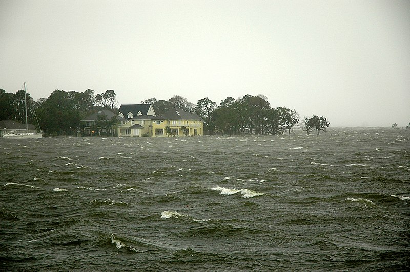 File:US Navy 050829-F-1279W-002 Hurricane Katrina tosses boats and floods the coastline in Pensacola, Fla., as it makes landfall.jpg