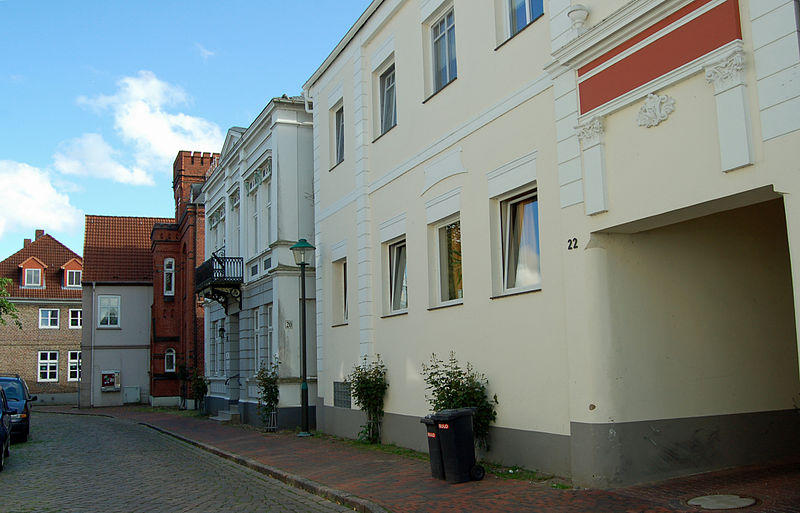 File:Uetersen Kirchenstr 01.jpg