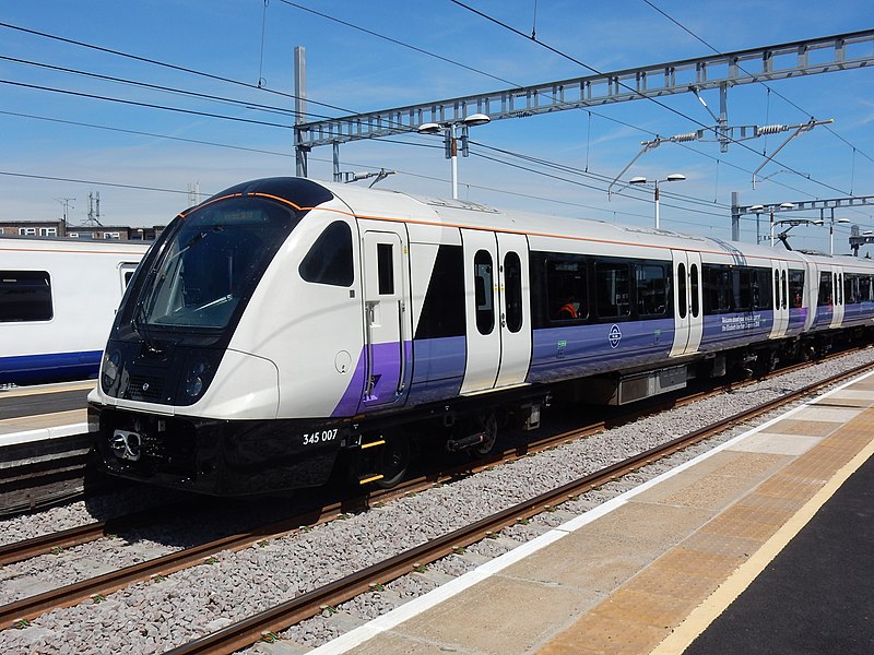 File:Unit 345007 at Shenfield 7th July 2017 05.jpg