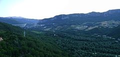 La Val di Sangro fra Villa Santa Maria e Pietraferrazzana, in prossimità del lago di Bomba