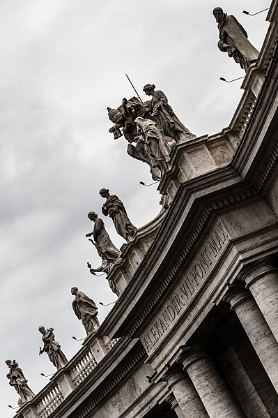 File:Vatican City (VA), Petersplatz -- 2013 -- 4356.jpg