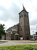 Sint Martinuskerk: beelden, postbarokke altaren, twee schilderijen en een neogotisch altaar met twee beelden uit het vorige gebouw