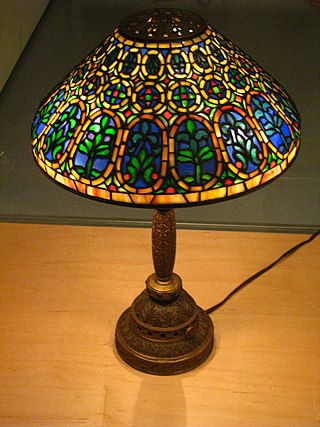 <span class="mw-page-title-main">Tiffany lamp</span> Type of lamp with a glass shade